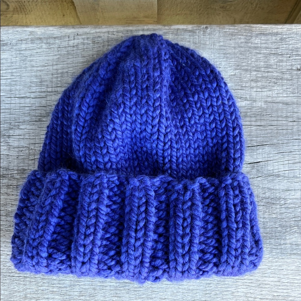 Cozy Unisex Blue Knit Beanie